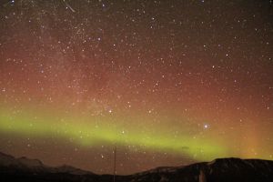 I got lucky here, that's a meteorite entering on the top left