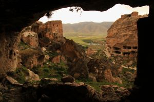Hasankeyf cave houses 1