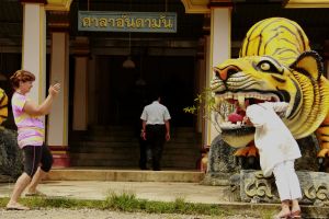 Tiger Temple 04