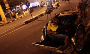 Malaysian rickshaw driver: more difficult life than mine, better sleep.