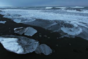 Ice beach below Jokulsarlon 5