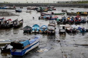 One of Panama City's harbors, near the Old Town, at low tide