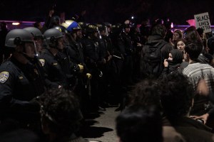 Oakland protest 01 Interstate 580