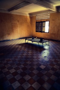 Tuol Sleng room haze