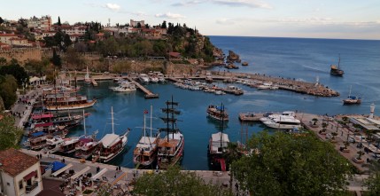 Antalya harbor, trustworthy tourism