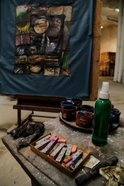 Choco's studio easel