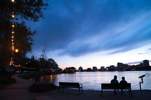 Oakland Lake Merritt at dusk