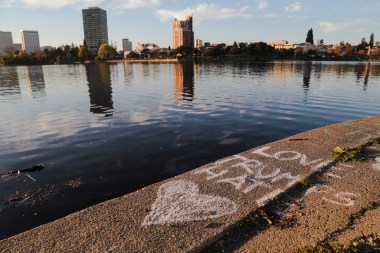 love-trumps-hate-oakland