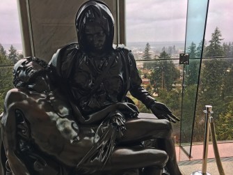 portland-grotto-pieta